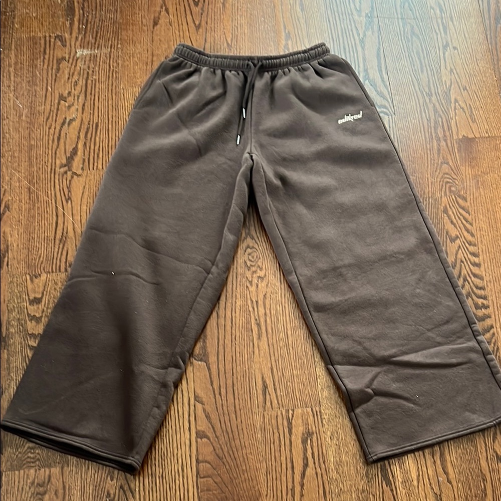 Edikted Brown Sweatpants Relaxed Fit Joggers